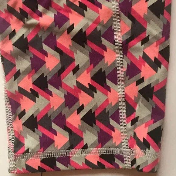 Victoria's Secret VSX Sport Knockout Leggings Crop Aztek Geometric Pants Sz M - Picture 9 of 15